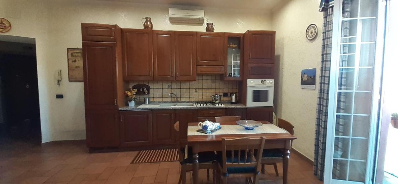 Pini Di Roma-new&cozy Apt In City Center- Metro A Re Di Appartamento *